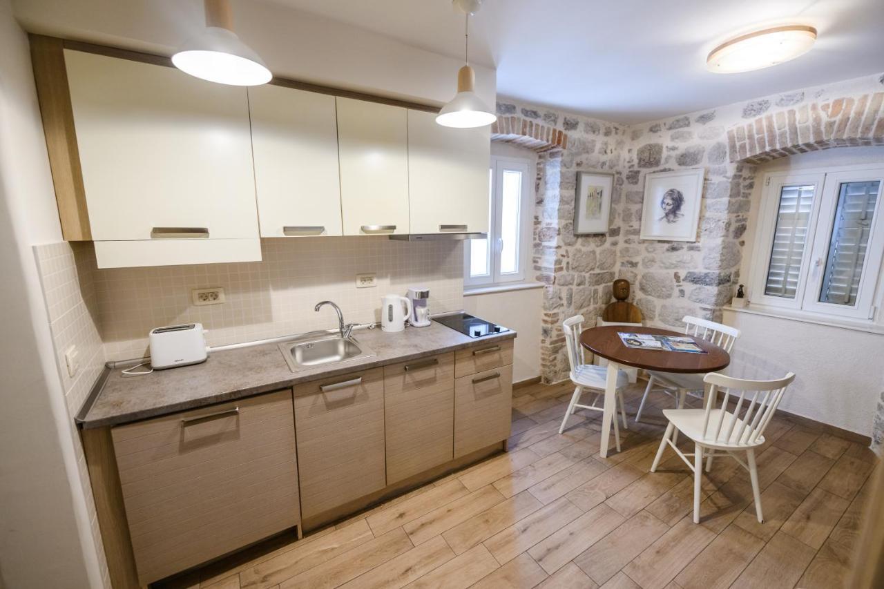 Apartmani Art Karampana Kotor Exteriér fotografie