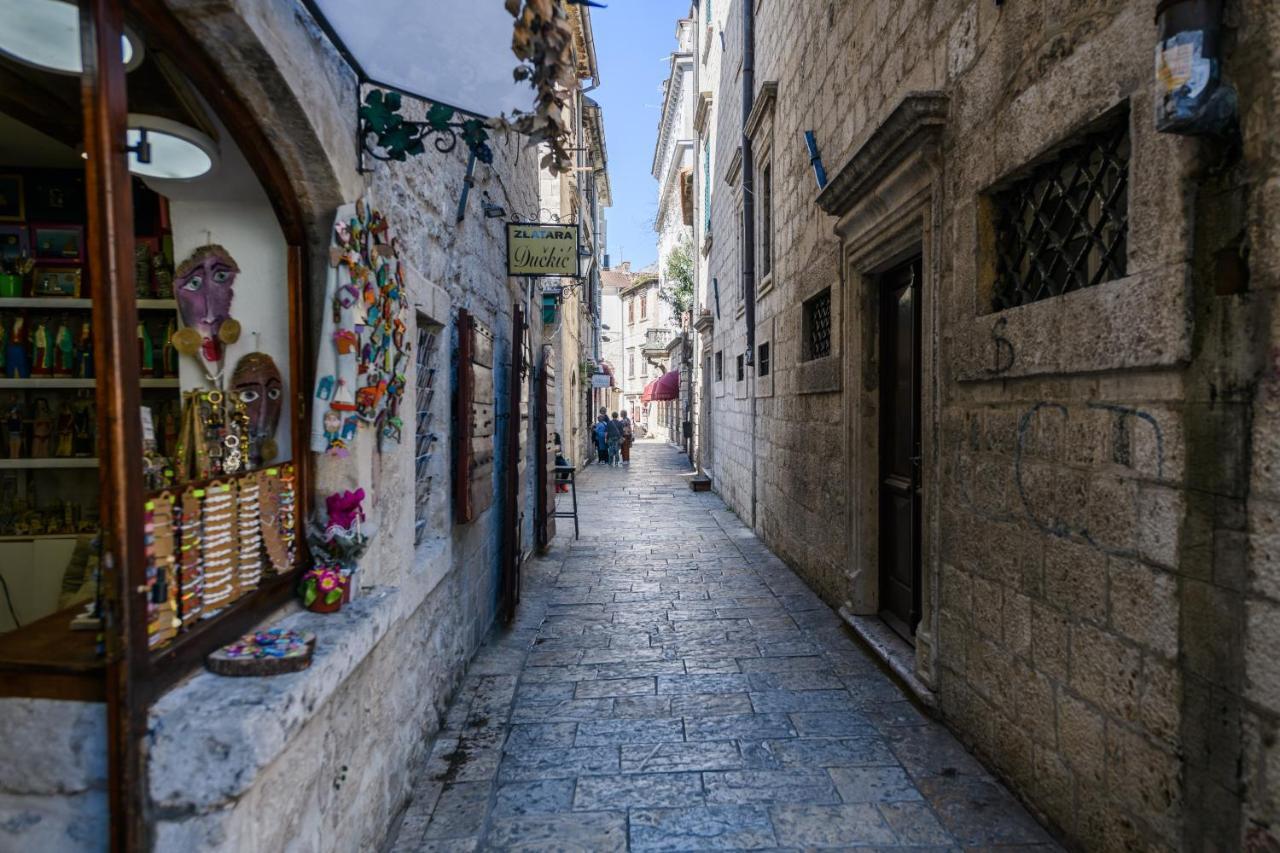 Apartmani Art Karampana Kotor Exteriér fotografie